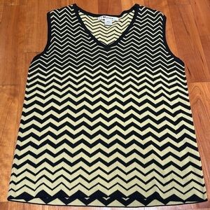 Nygard Collection sleeveless knit top geometric pattern chevron design set sz L